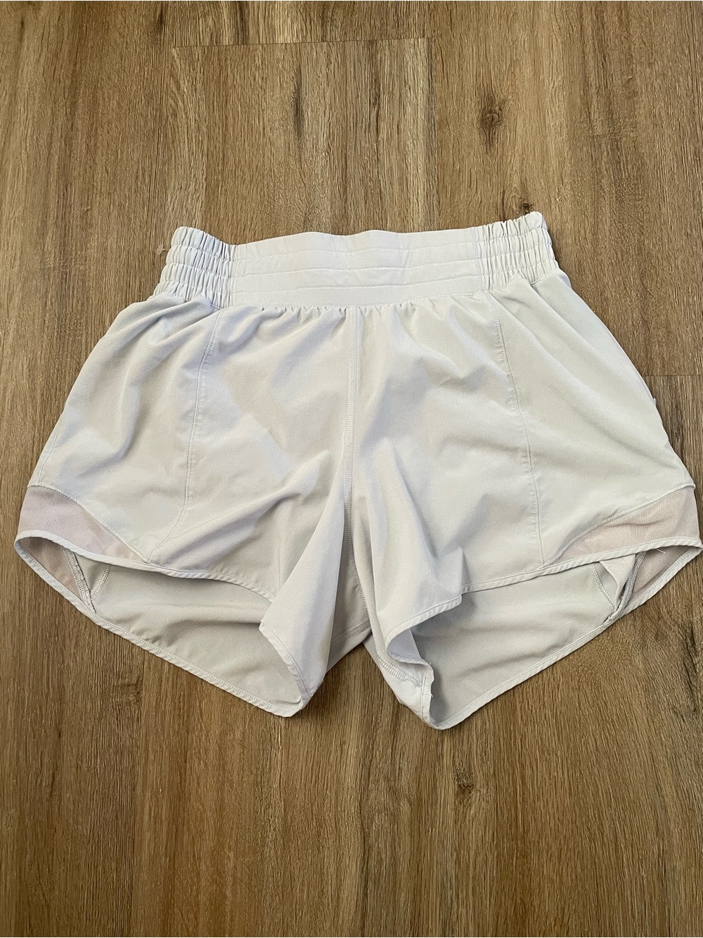 Lululemon shorts size 6